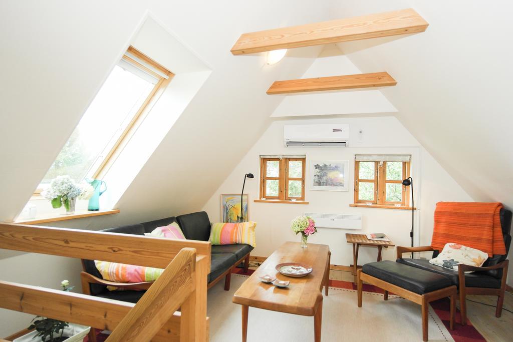 Nabolos Rooms Bovense Exteriör bild
