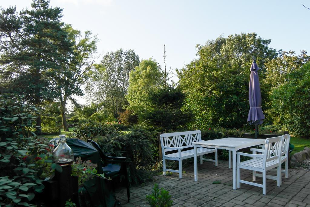 Nabolos Rooms Bovense Exteriör bild
