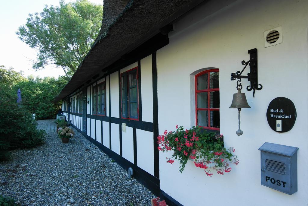 Nabolos Rooms Bovense Exteriör bild